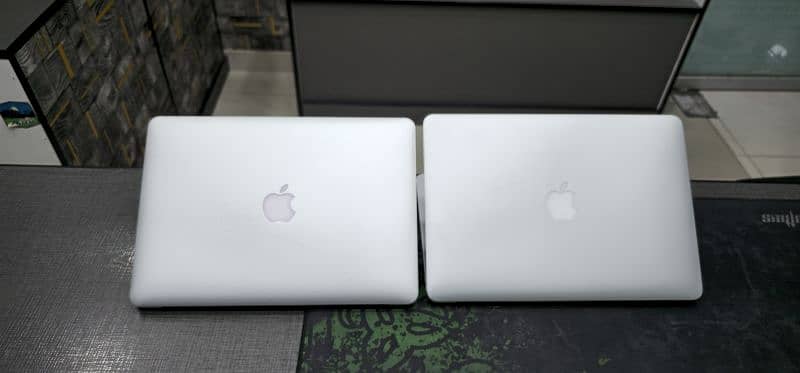 Apple macbook Air 2017 13 inch 256 Gb 14