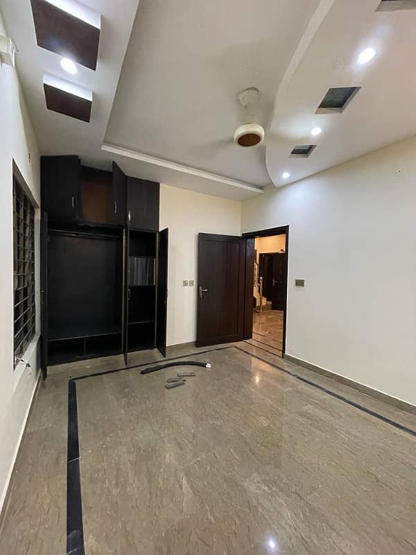 5 Marla Upper Portion For Rent in Bahria Town Lahore 5