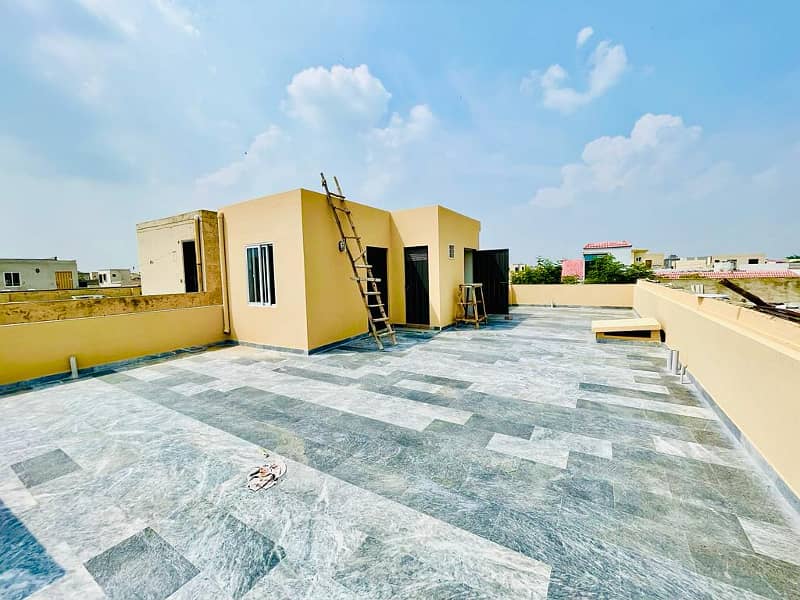 8 Marla Fully Furnished Upper Portion House For Rent in Usman Block Bahria Town Lahore 3