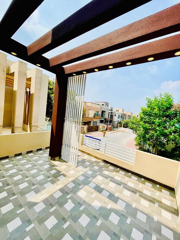 8 Marla Fully Furnished Upper Portion House For Rent in Usman Block Bahria Town Lahore 6