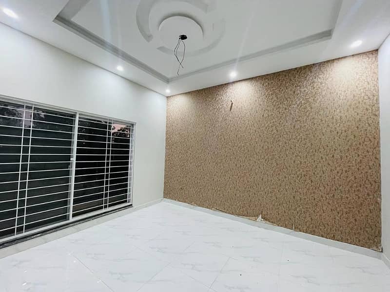 10 Marla Upper Portion For Rent in Narigs Block Bahria Town Lahore 1