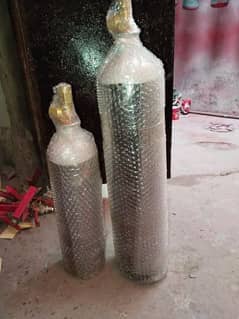 oxygen cylinders 0