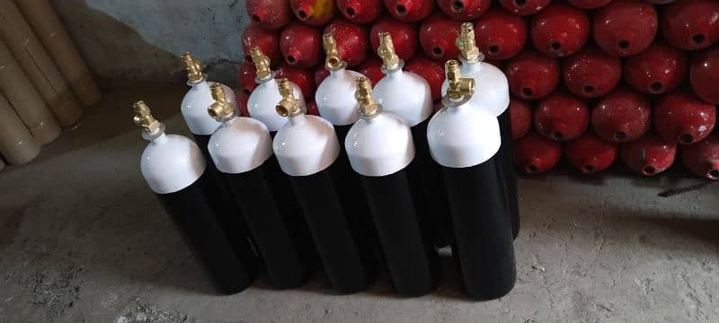 oxygen cylinders 5
