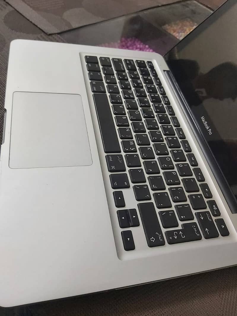 Macbook pro 13 inch mid 2012 12 GB Ram and 128 SSD 4