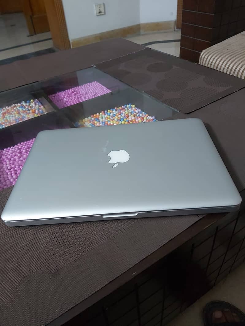 Macbook pro 13 inch mid 2012 12 GB Ram and 128 SSD 5
