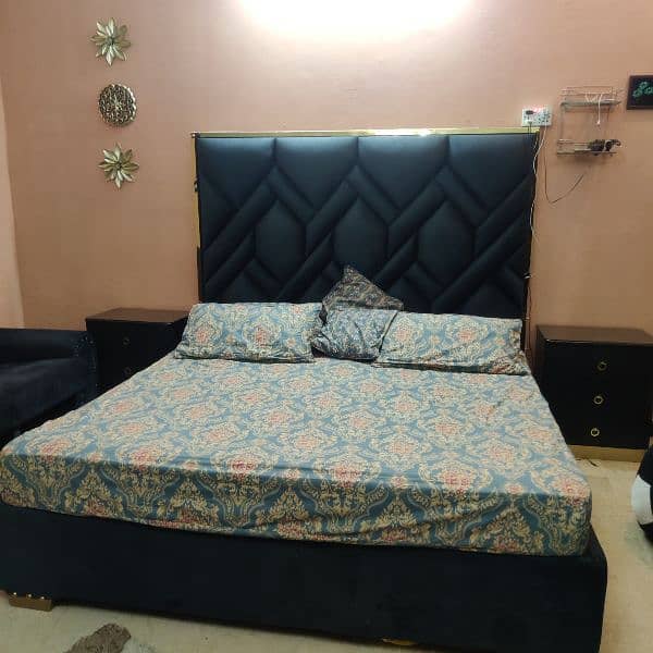 Cushioned Bed Set 0