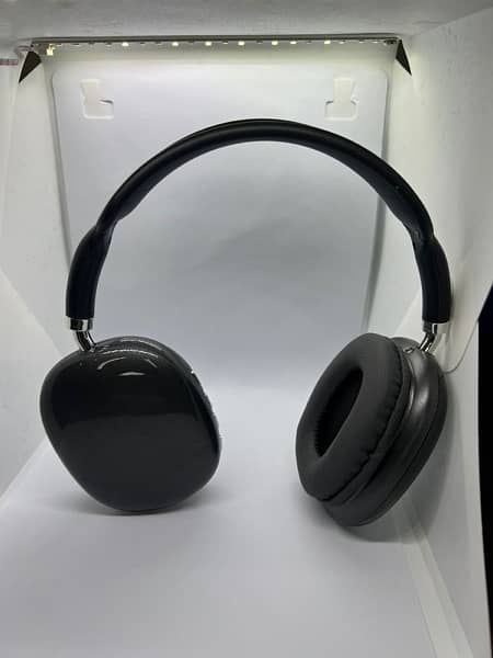 P9 Wireless Headphones 1