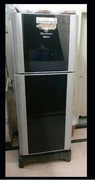 dawlance fridge with freezer 0