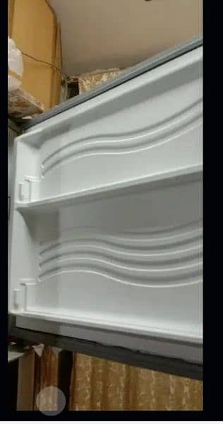dawlance fridge with freezer 4
