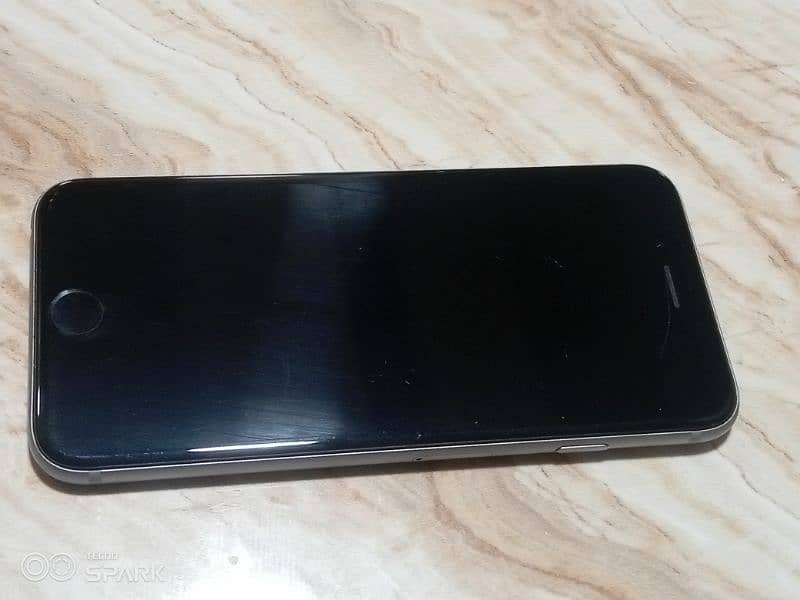 Iphone 6s condition 10/9 storage 16gb and by pass (bettery health 82%) 6
