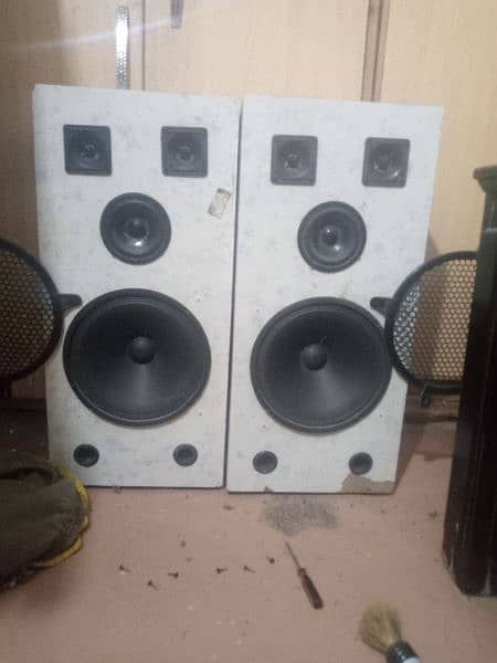 Speakers for sale 0