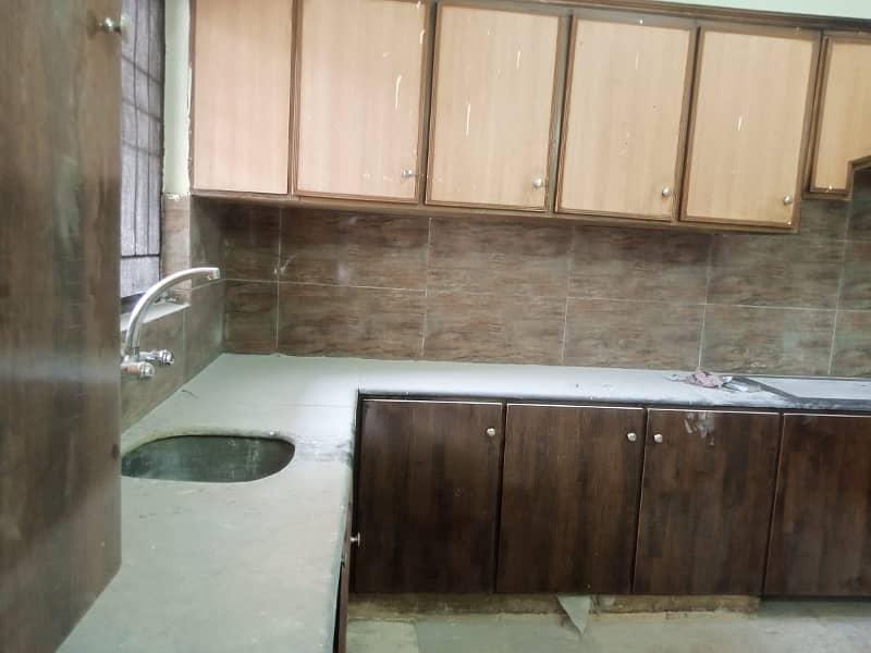 01 KANAL BEAUTIFUL UPPER PORTION LOWER PORTION LOCKED AVAILABLE FOR RENT 8