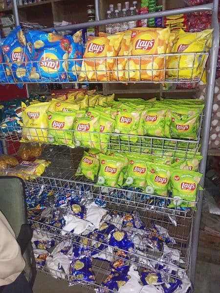 lays stand full size 1