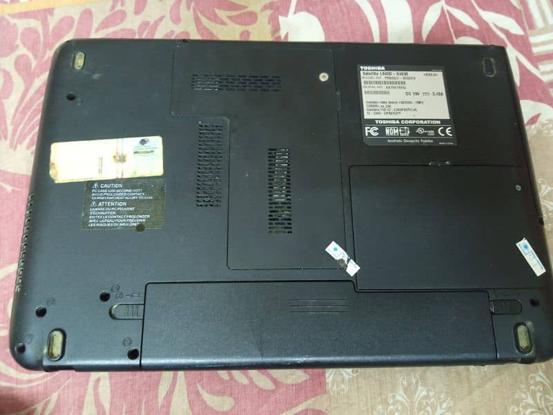Toshiba laptop 19