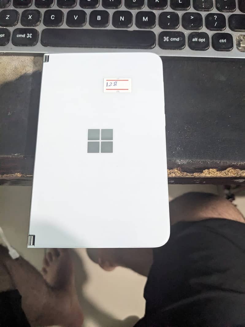 Surface Duo ( brand new non pta ) 2