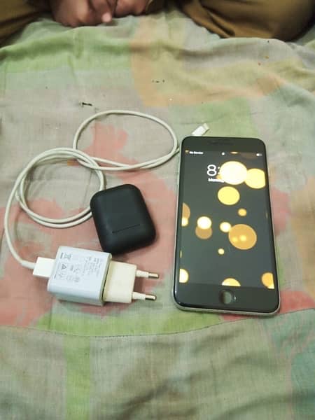 iPhone 7plus no 10 by 9 condition haipata battery health 69 hai 3