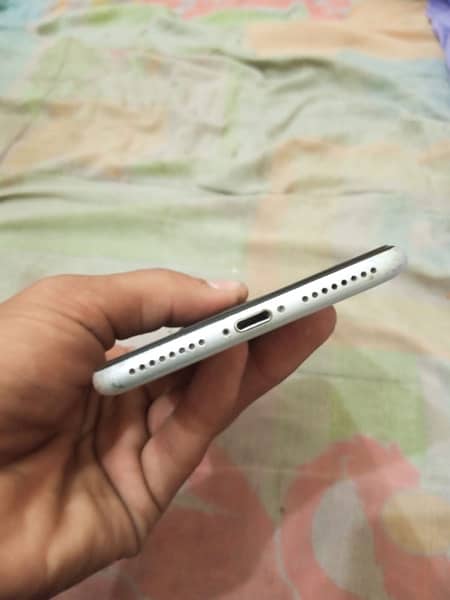 iPhone 7plus no 10 by 9 condition haipata battery health 69 hai 5