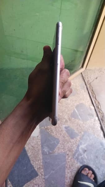 iPhone 8 Plus 64GB Pta Approved 9