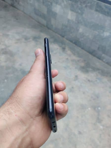 OnePlus 6 (8 GB, 256 GB) 2