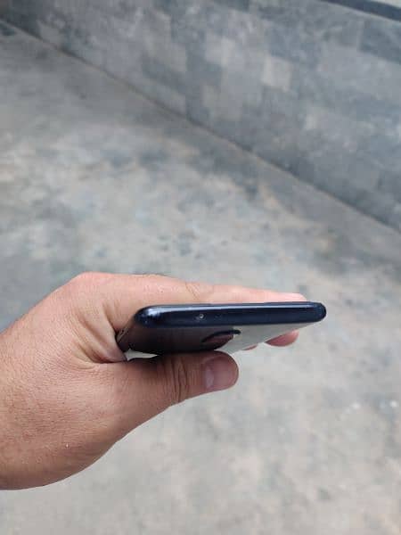 OnePlus 6 (8 GB, 256 GB) 5