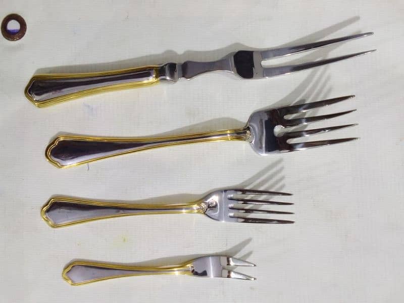 Kitchen Cutlery Set. 85 pieces set. Golden/Silver 3
