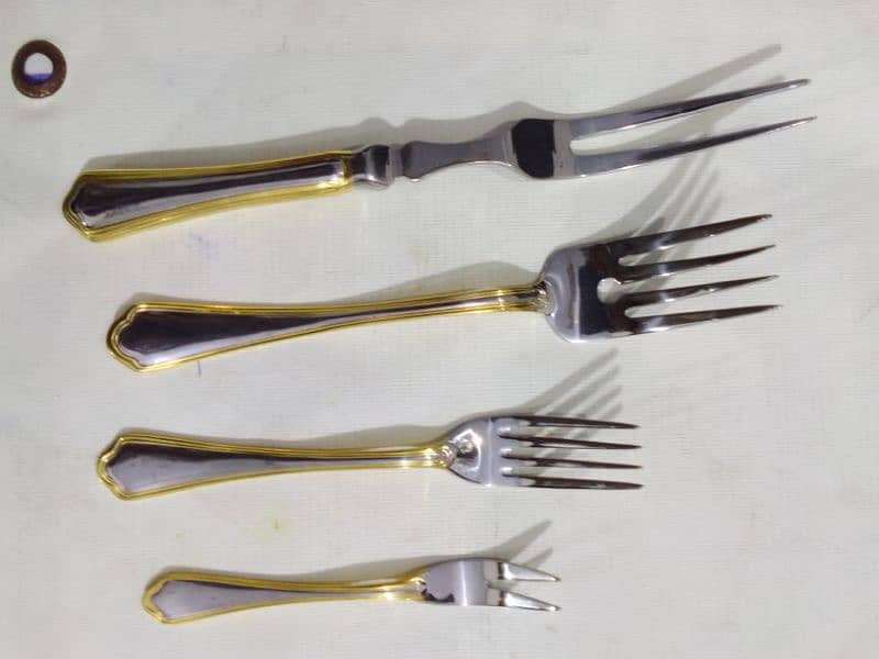Kitchen Cutlery Set. 85 pieces set. Golden/Silver 8