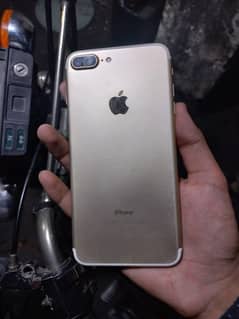 IPhone 7 Plus  Condition  use 10/10  32Gb battery health 100 Percent