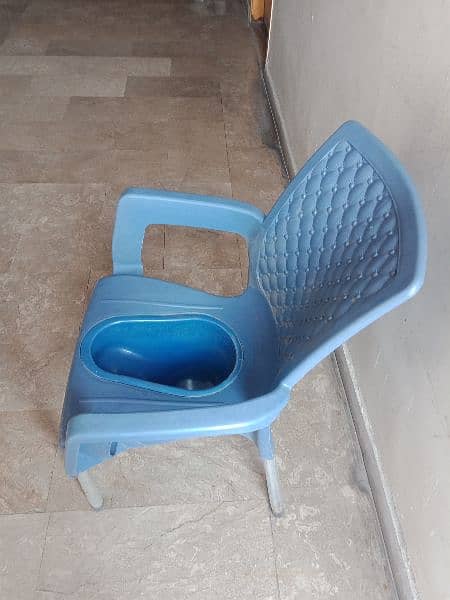 Commode Chair / Bath chair / Wash room chair for Sale 2