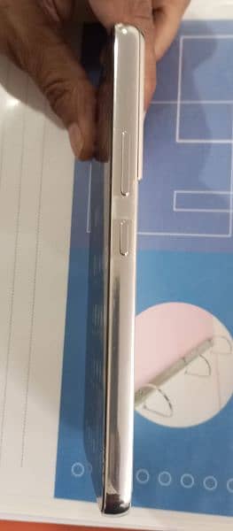 Samsung S22 8/256 official PTA 3