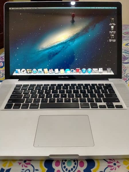 Apple MacBook pro (15-inch 2008) 1