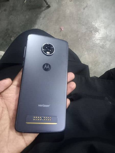 Motorola Moto Z4 4
