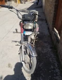 it's a sonica 70 cc bike. model 13.03367920406 0