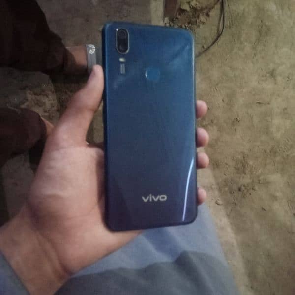used condition 10 by 10 all ok set vivo y 11 3
