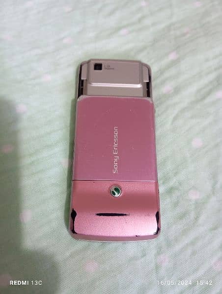 Sony Ericsson T303 2