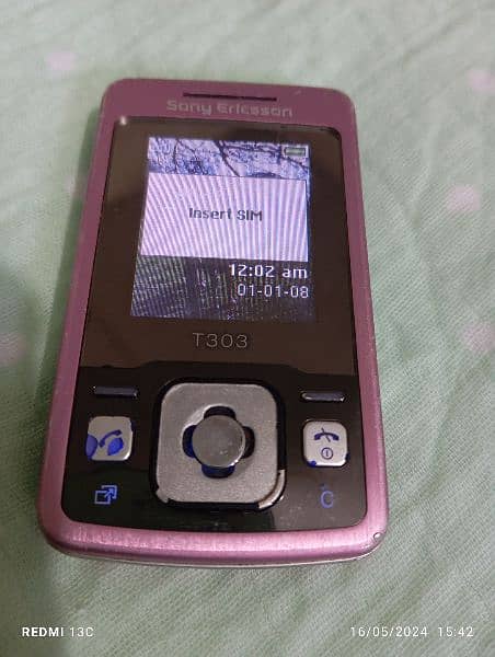 Sony Ericsson T303 4