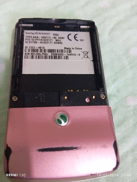 Sony Ericsson T303 11