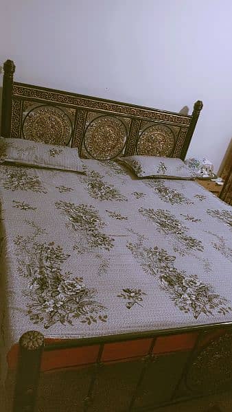 double bed for sale / only bed 3