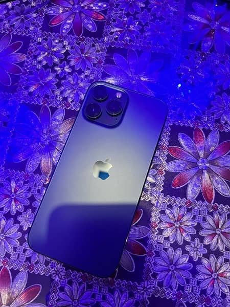 iPhone 13 pro max factory unlock 128gb 10/10 with box 4