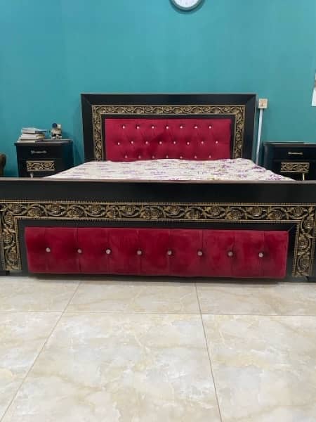 king size bed red velvet 0