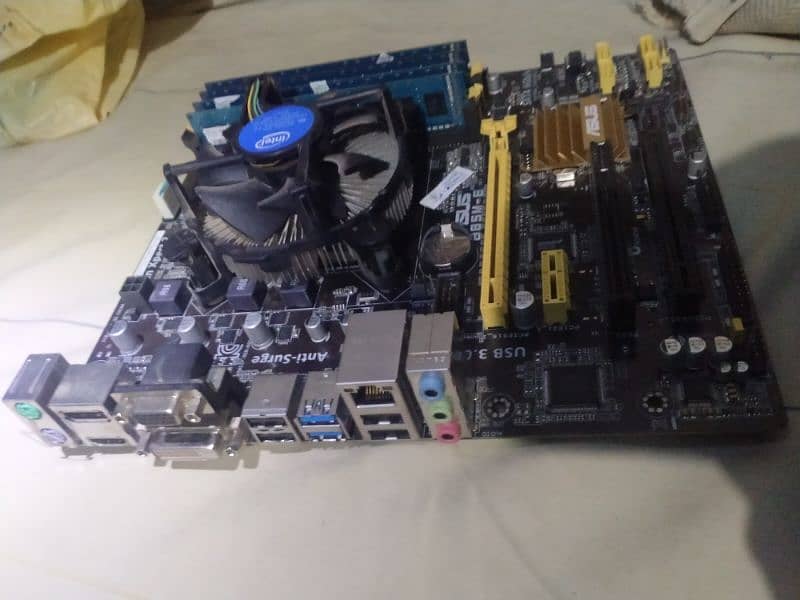 ASUS b85m-e Motherboard | used under 3 days | without rams, processor 1