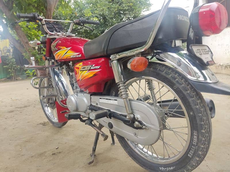 Selling my Bike Honda CG 125 2021 model in mint condition 5