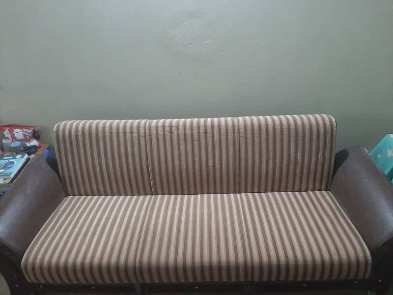 Sofa come bed best condition reasonable price 2
