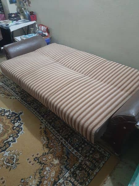 Sofa come bed best condition reasonable price 5