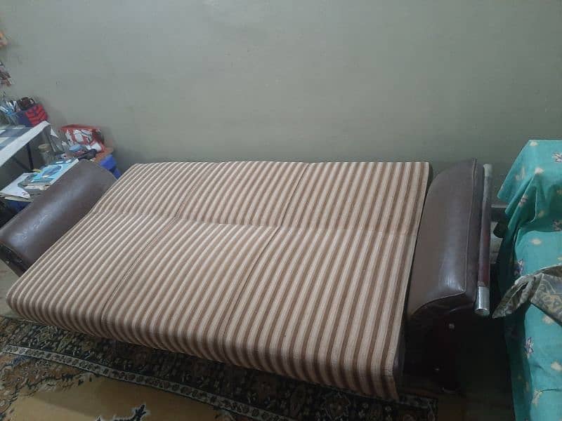 Sofa come bed best condition reasonable price 6