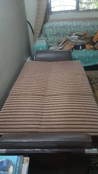 Sofa come bed best condition reasonable price 8