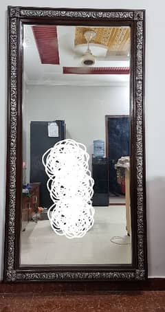 Locking Mirror With Carving Frame (solid) 0