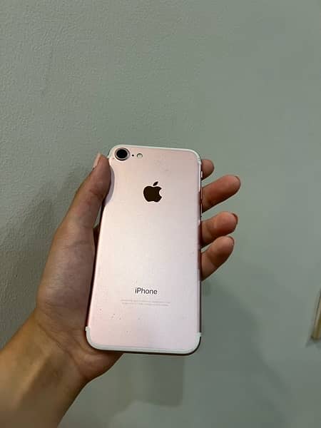 IPhone 7 128GB PTA APPROVED 1