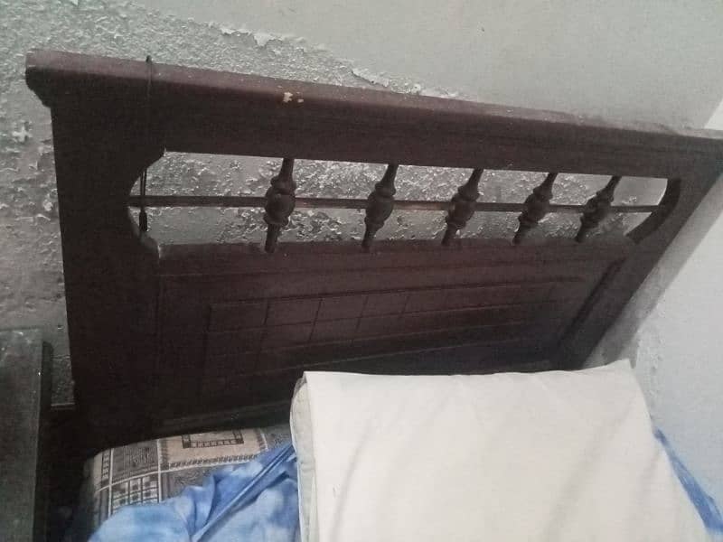 single bed for sale with reasonable price 1