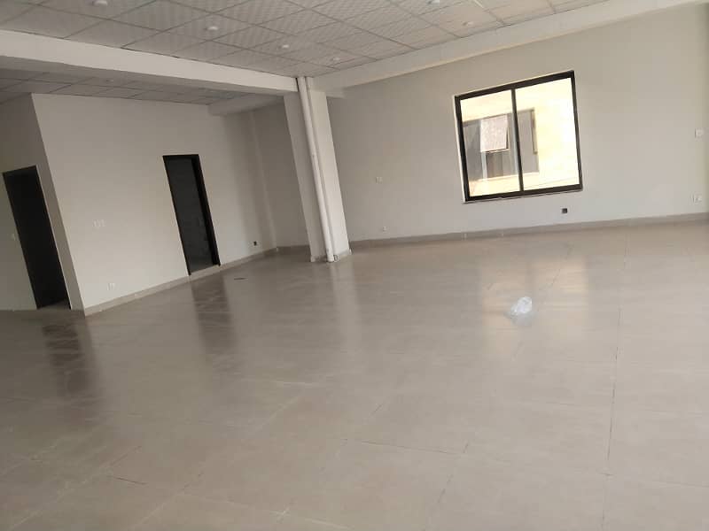 Office apartment Available for rent in satellite town 3