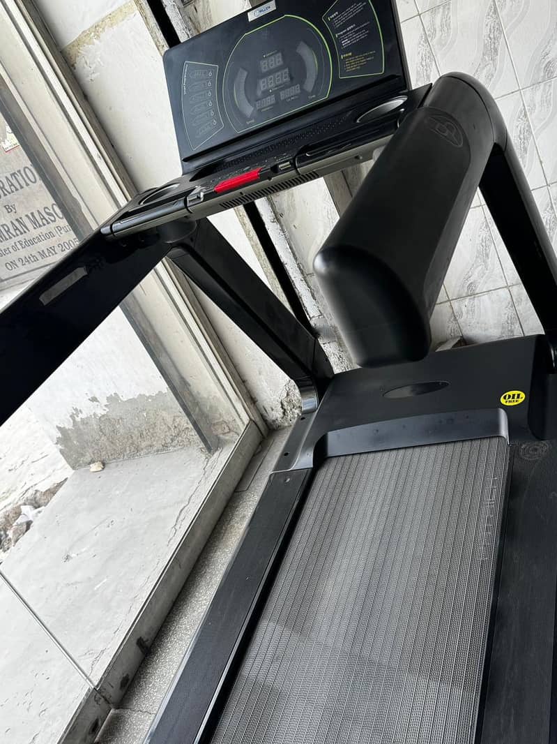 Treadmill | Electric Treadmill | Running machine| Lifefitness treadmil 2
